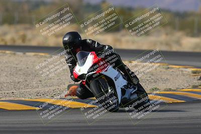 media/Dec-17-2022-SoCal Trackdays (Sat) [[224abd9271]]/Turn 7 Set 1 (1125am)/